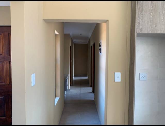 3 BEDROOM HOUSE FOR SALE IN HENLEY ON KLIP
